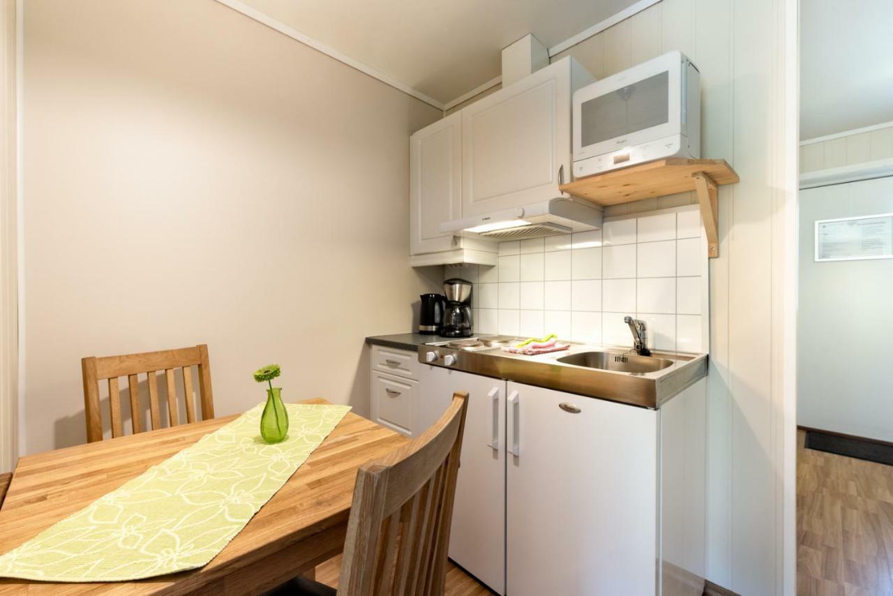 Forde Gjestehus Og Camping Экстерьер фото