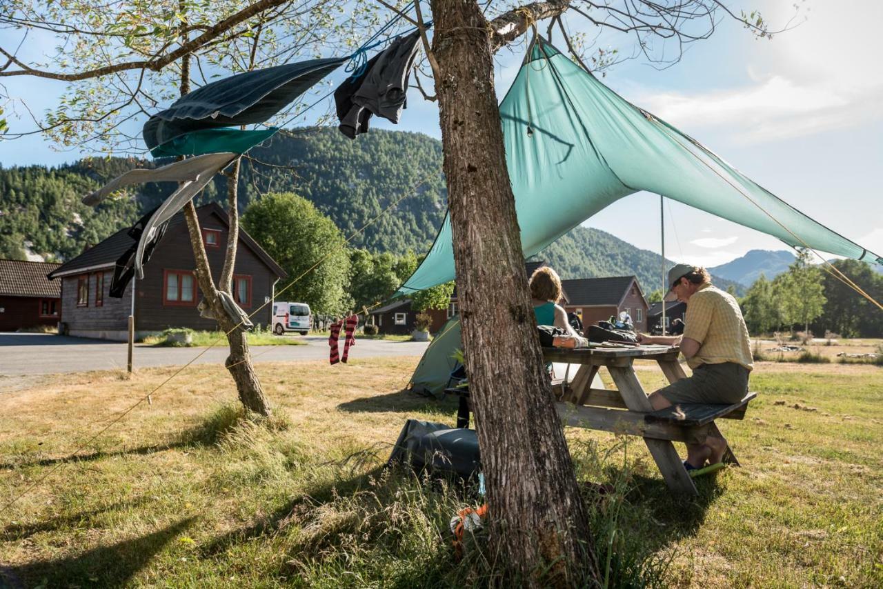 Forde Gjestehus Og Camping Экстерьер фото